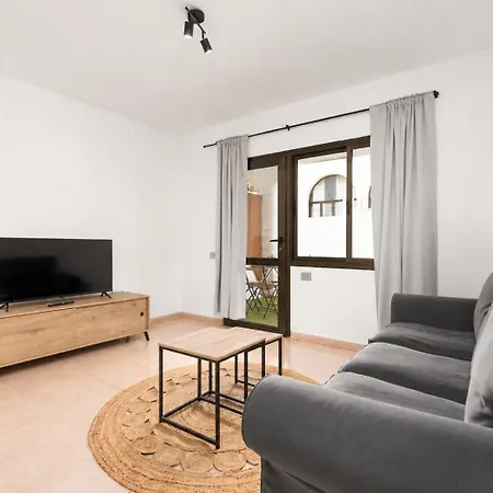 Home2book Sunny Fun Pool & Terrace Apartman